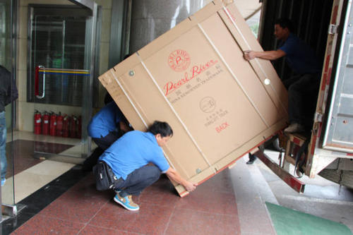 月湖钢琴贵重工艺品无忧运